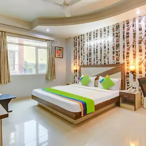 Hotel Treebo Rockwell Plaza