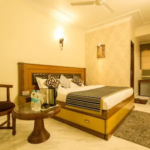 Hotel The C Park Karol Bagh Homely Atmosphere