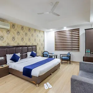 Hotel Vedas Heritage - Karol Bagh